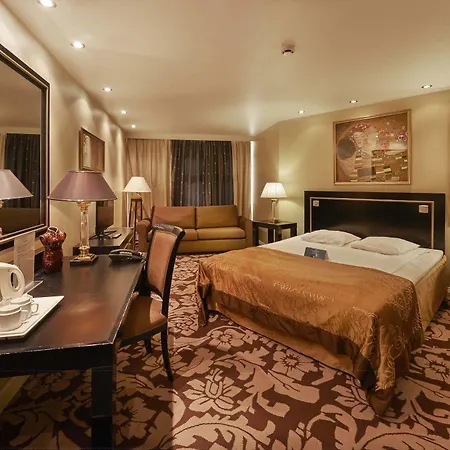Seurahuone Hotelli 4*
